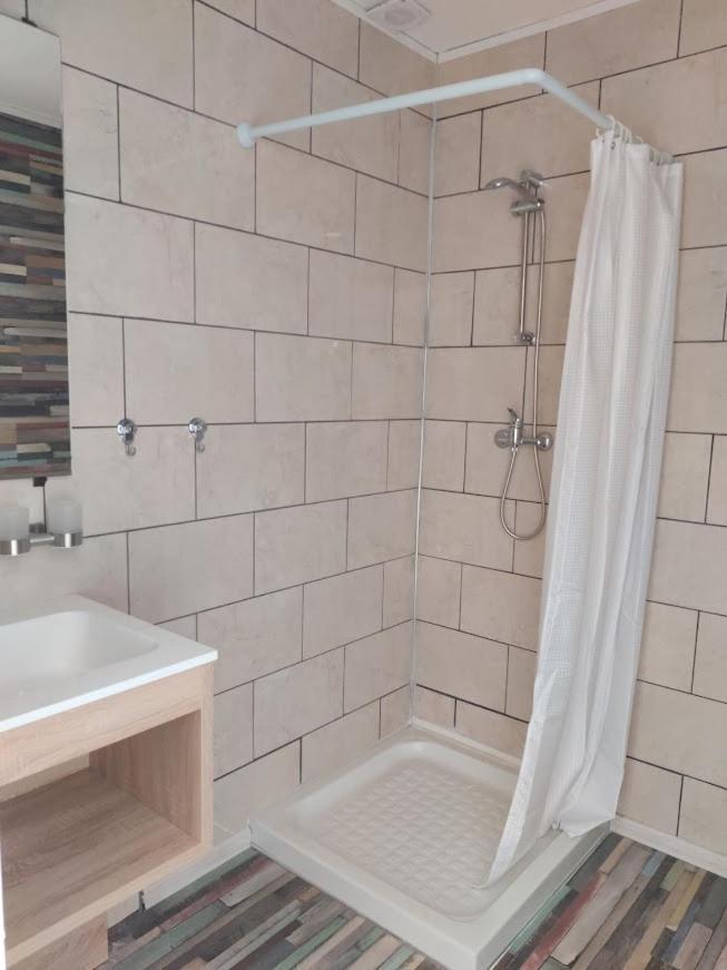 Hotel Cocon Des Lys Saint-Louis  Zewnętrze zdjęcie